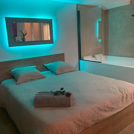 公寓 Room, Woody , Balneo 圣沙蒙